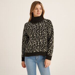 OST Leopard Print Fuzzy Sweater – Small – Soft & Cozy